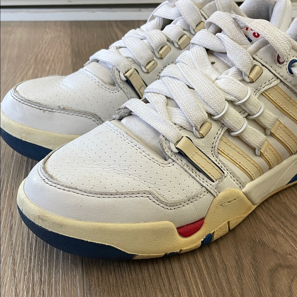 K-Swiss White and Red Sneakers - Picture 8 of 12
